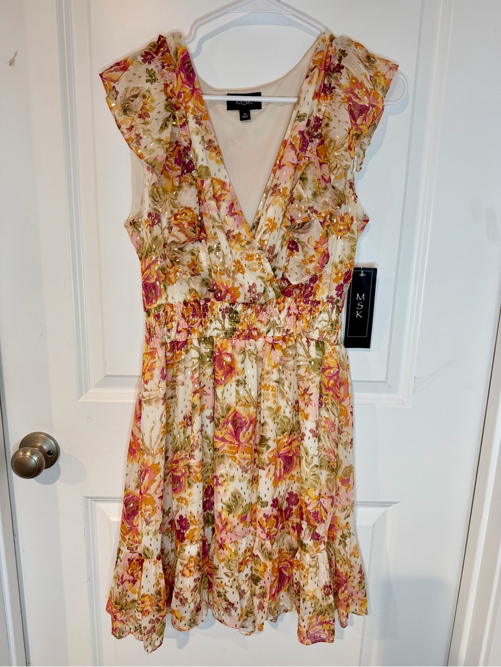MSK Floral V-Neck Flowy Dress in Cream and Pinks